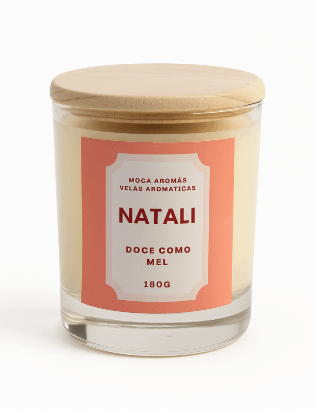 Natali - Vela Aromática perfumada 180G. AROMA FRUTAL DOCE. Cera 100% vegetal, essências livres de ftalatos e parabenos, pavio 100% algodão.