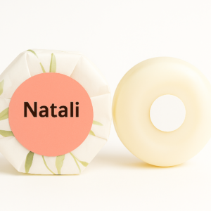 REFIL NATALI MOÇA AROMAS - Refil para vela aromática perfumada. 180G. DOCE COMO MEL. Cera 100% vegetal, essências livres de ftalatos e parabenos, pavio 100% algodão.