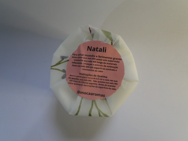 REFIL NATALI MOÇA AROMAS - Refil para vela aromática perfumada. 180G. DOCE COMO MEL. Cera 100% vegetal, essências livres de ftalatos e parabenos, pavio 100% algodão. - Imagem 2