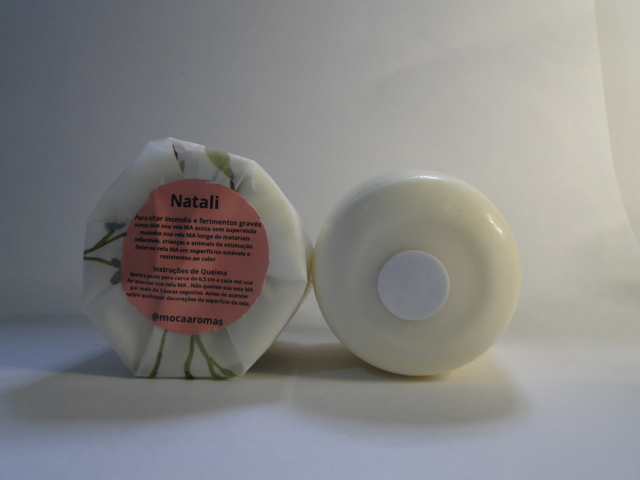 REFIL NATALI MOÇA AROMAS - Refil para vela aromática perfumada. 180G. DOCE COMO MEL. Cera 100% vegetal, essências livres de ftalatos e parabenos, pavio 100% algodão. - Imagem 3